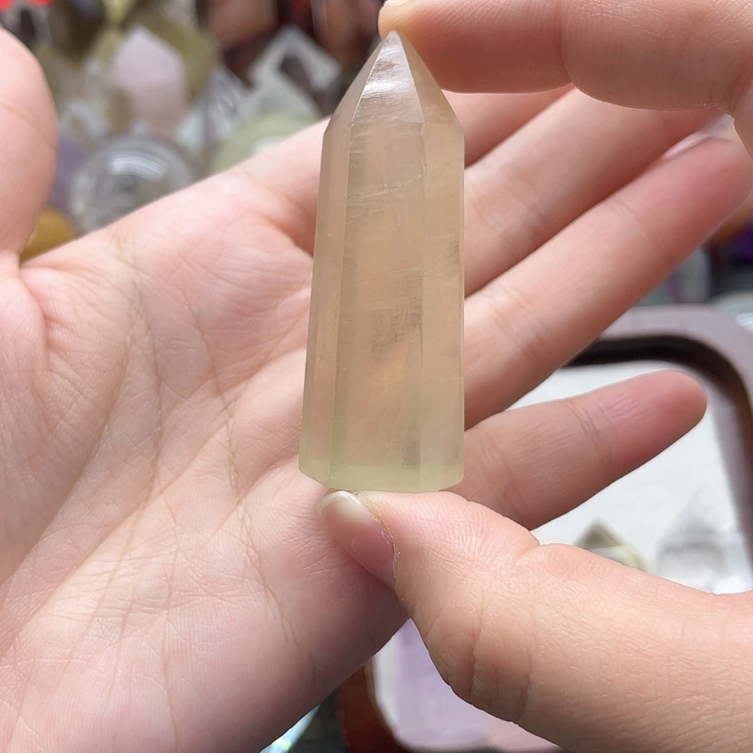 水晶珠宝半成品未镶嵌48黄莹石柱子