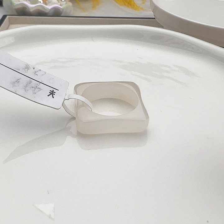 和田玉（糖玉）戒指未镶嵌藕粉17.8