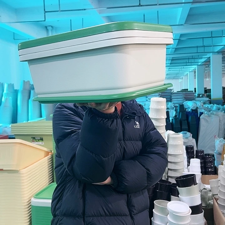 特价小菜盆长38.5宽29高14.5米色带托3只