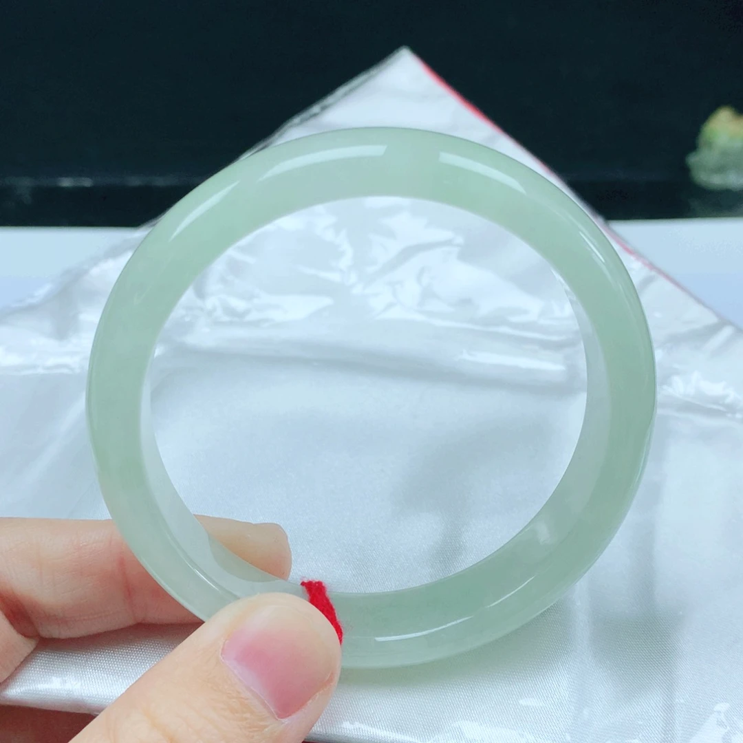 未镶嵌手镯翡翠56