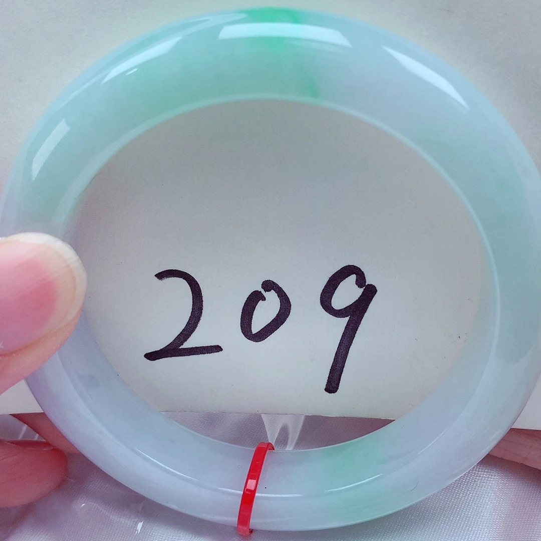 翡翠未镶嵌手镯翡翠