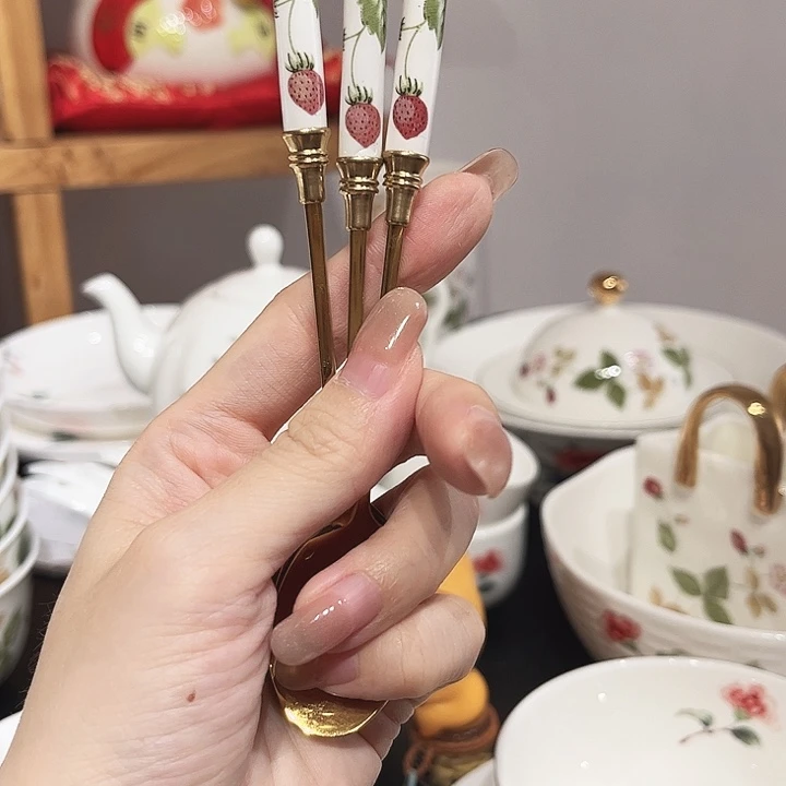 秋***p瓷片勺子勺子3个勺子