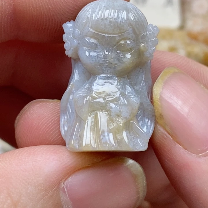 颈饰未镶嵌硅化珊瑚（珊瑚玉）小摆件