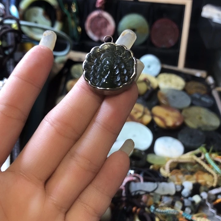 岫玉未镶嵌岫玉挂件