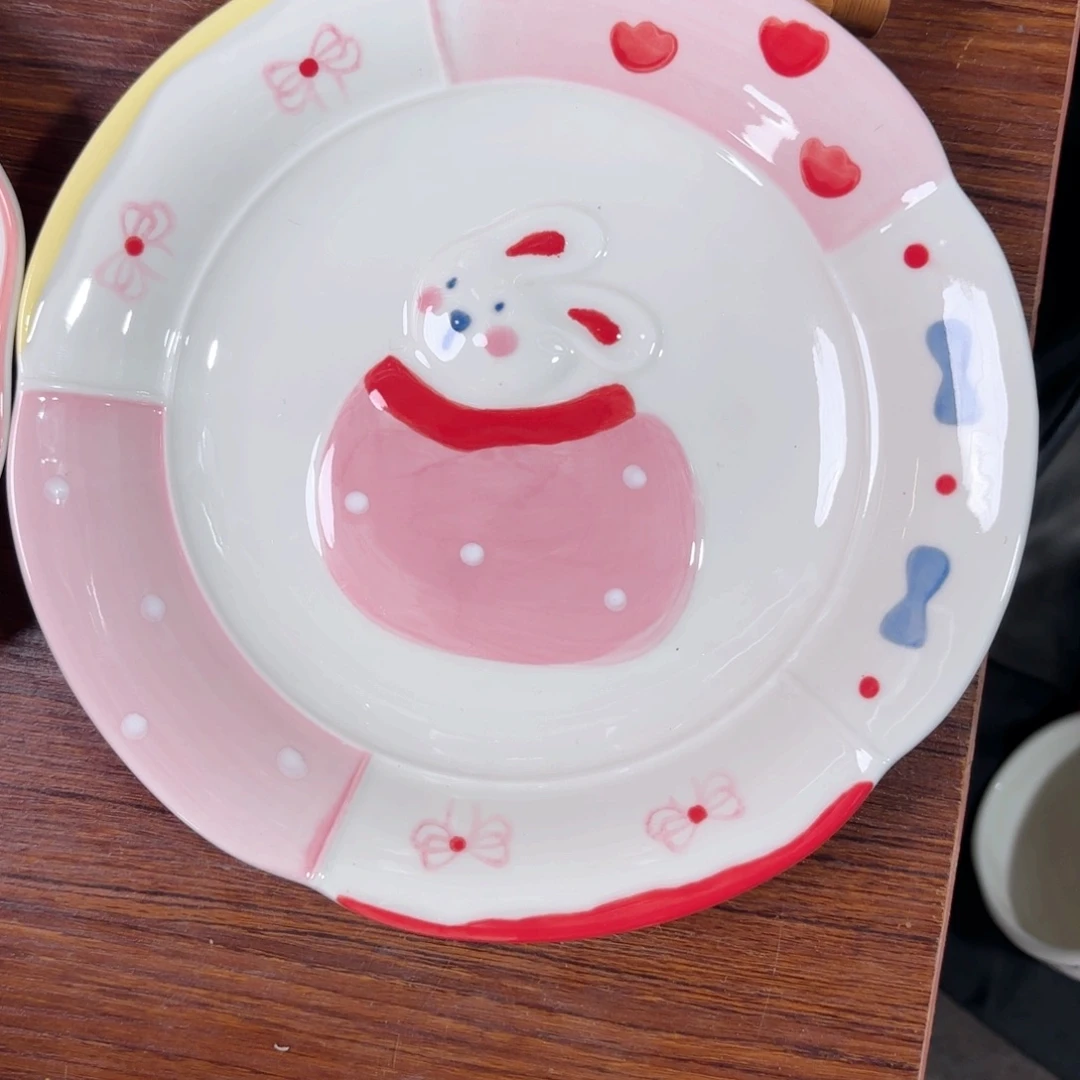 陶小兔子八寸草帽盘