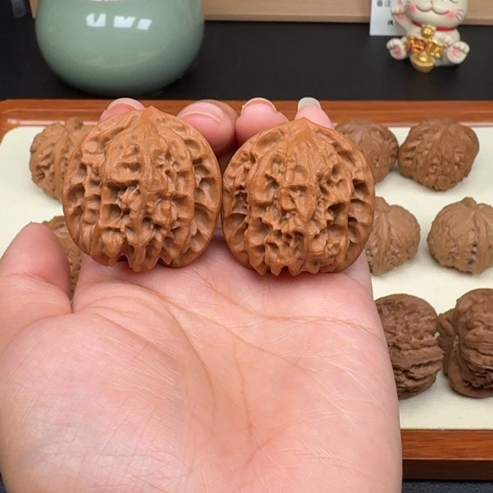 文玩核桃把件磐石37微修