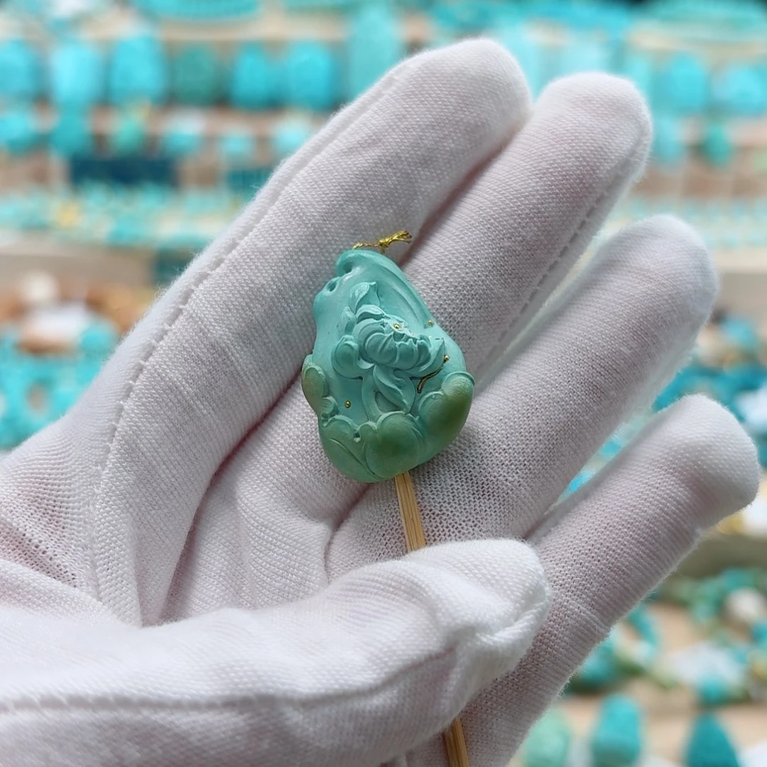 绿松石未镶嵌珠宝奇石