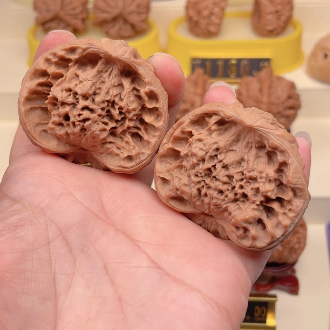 文玩核桃把件蛇头48