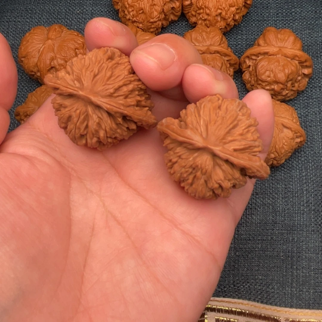 快***孩把件文玩核桃全品四座楼39