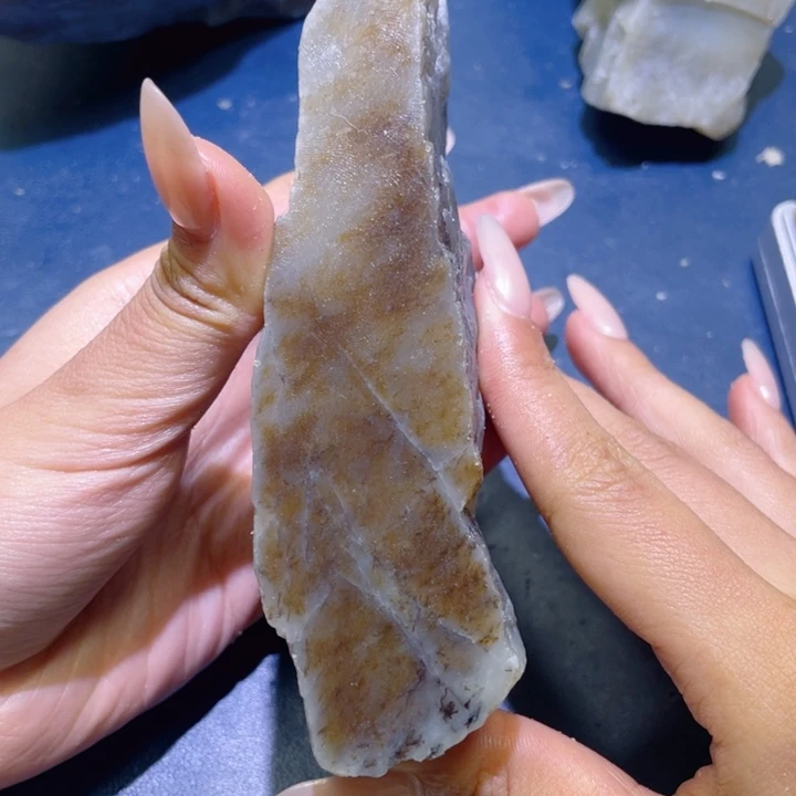 和田玉未镶嵌珠宝半成品