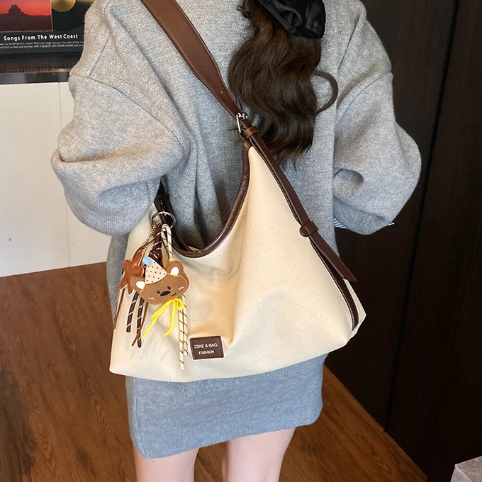 简约休闲大容量单肩斜挎包女时尚百搭小众撞色托特包上班通勤包