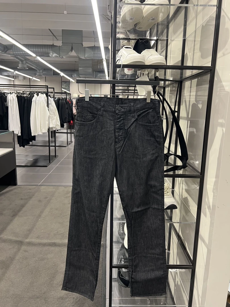 未使用 EMPORIO ARMANI/安普里奥·阿玛尼 J21 直筒裤 不退款