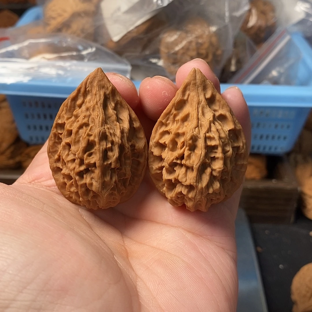 1文玩核桃火麟剑34-493