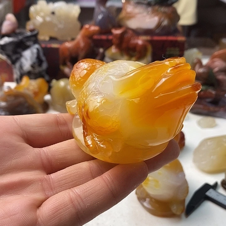 甜***甜玛瑙/玉髓未镶嵌颈饰