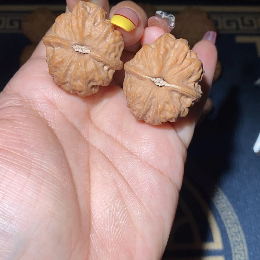 文玩核桃吊坠36尺全品门头沟元宝