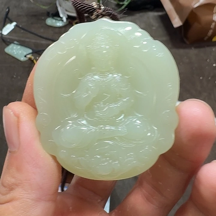 未镶嵌和田玉车挂