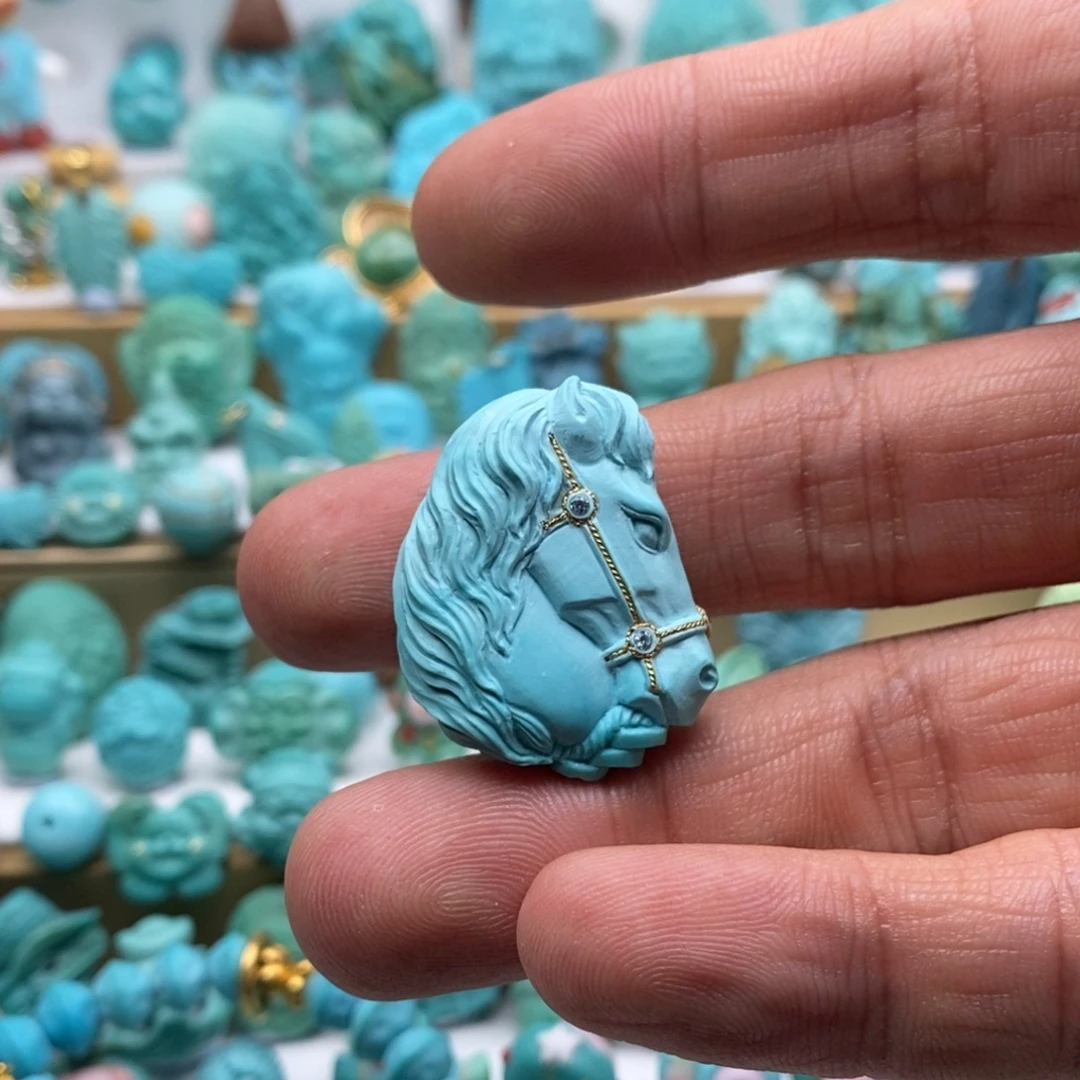 南***朱绿松石未镶嵌挂件