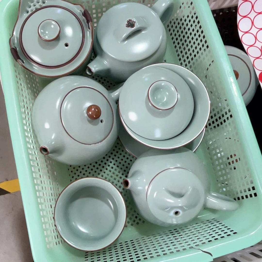 瓷片小微瑕。。。。。。。。。。。