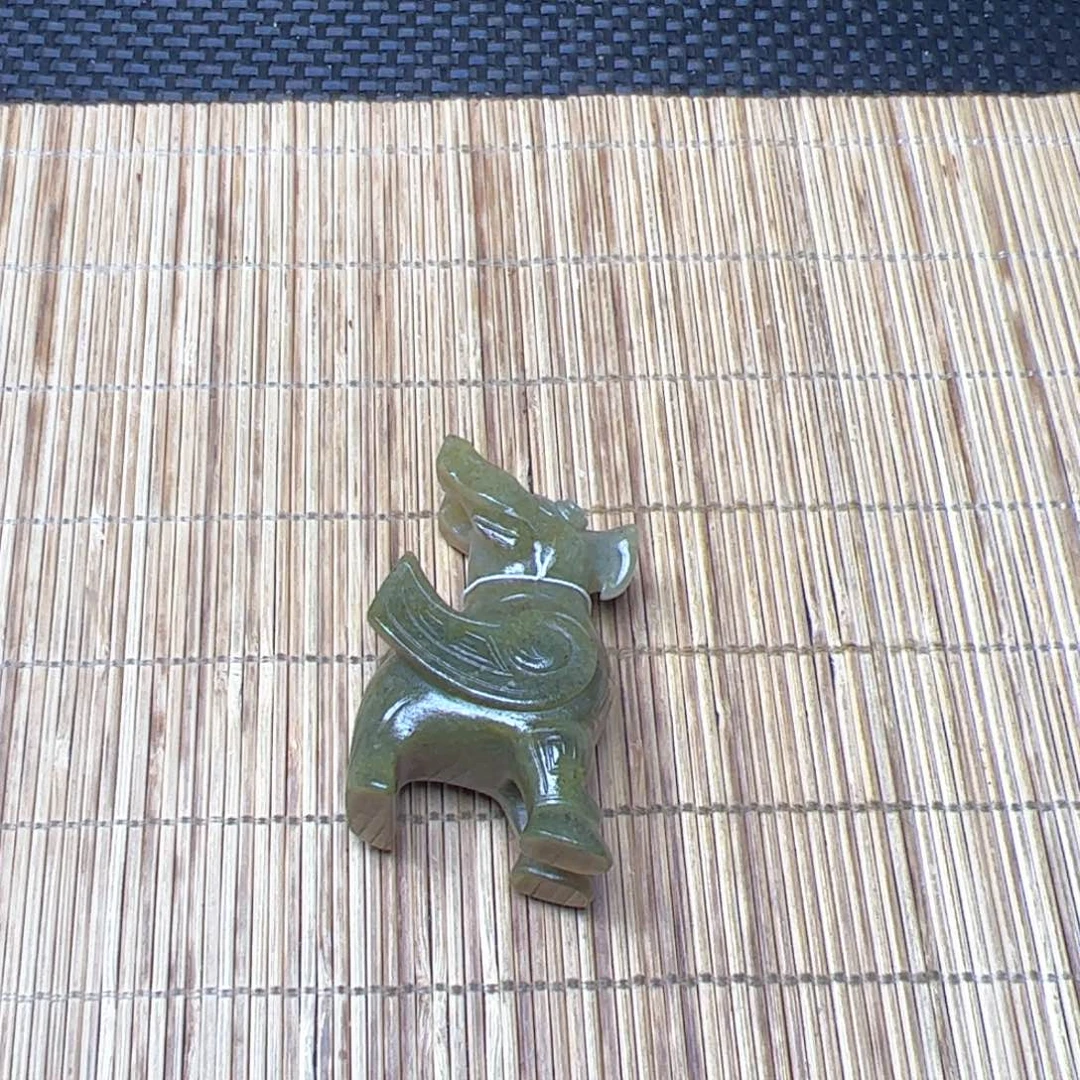 未镶嵌和田玉把件