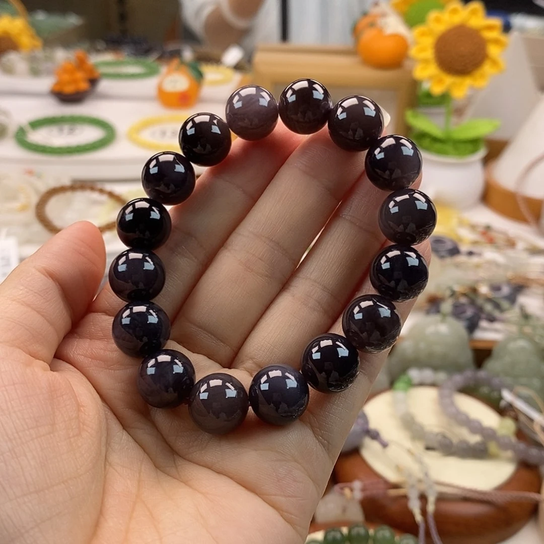 和田玉手串未镶嵌三****呀