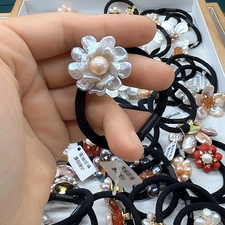 瑞***因淡水珍珠发饰未镶嵌