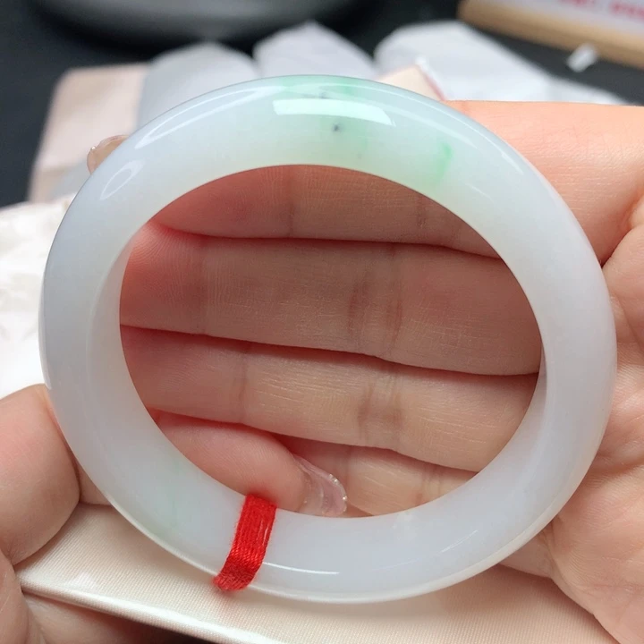 翡翠手镯未镶嵌58585959