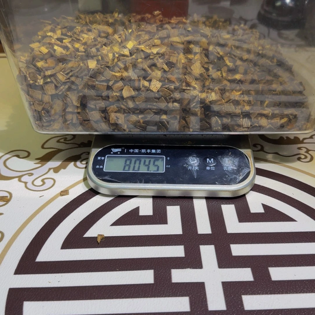 沉香沉香碎屑一代乌身圆叶老料800克克克