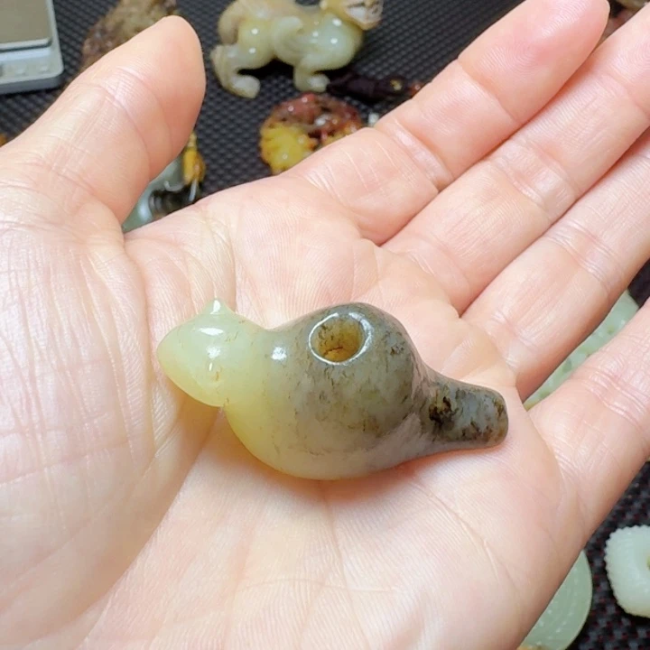 和田玉挂件未镶嵌