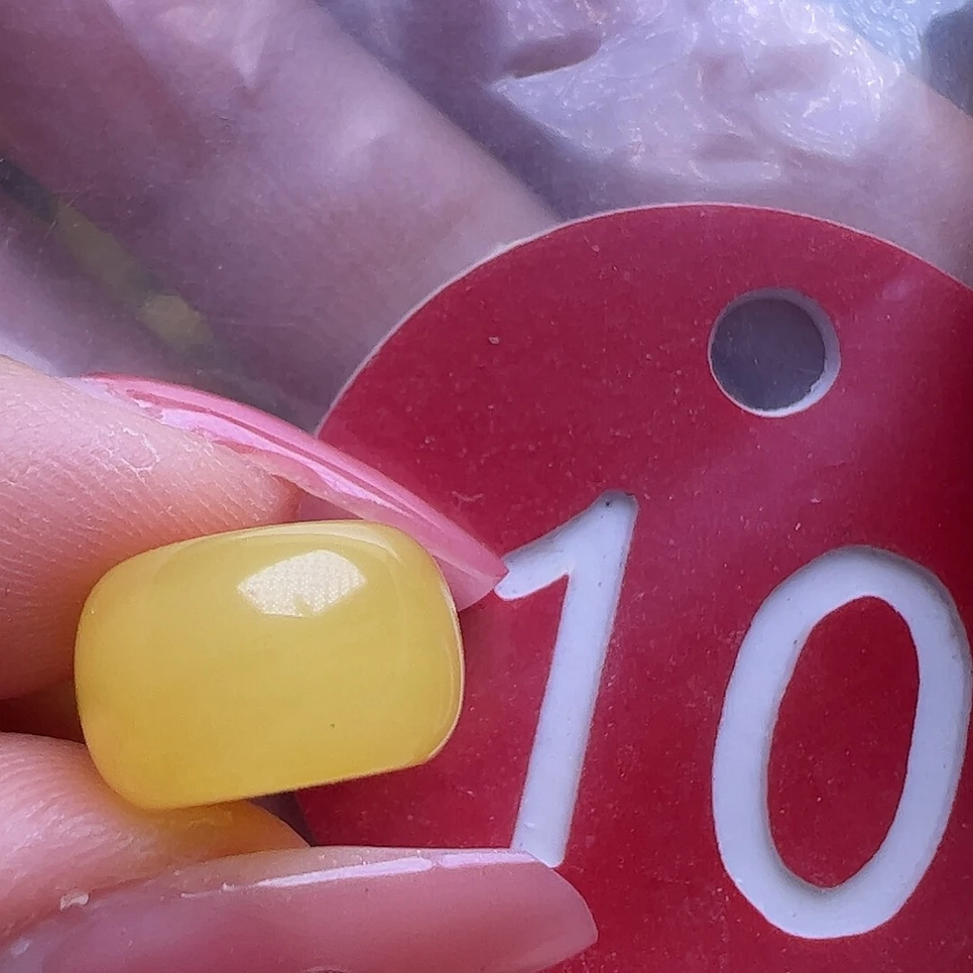 蜜蜡未镶嵌珠宝奇石微花粉12.3mm鸡油黄墩子