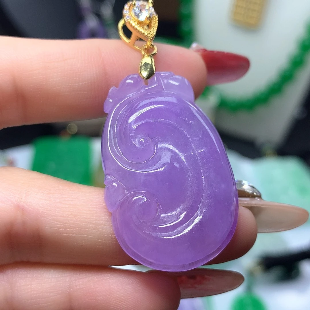 翡翠吊坠(赠链)未镶嵌