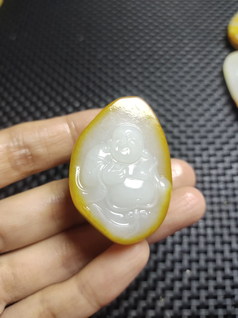 和田玉精美挂件佛