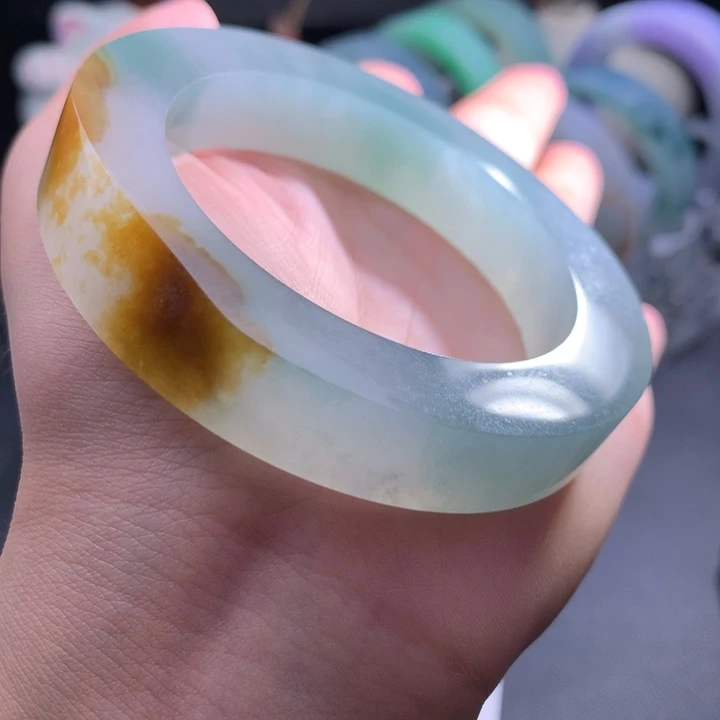 未镶嵌翡翠定制翡翠黄加绿大漏