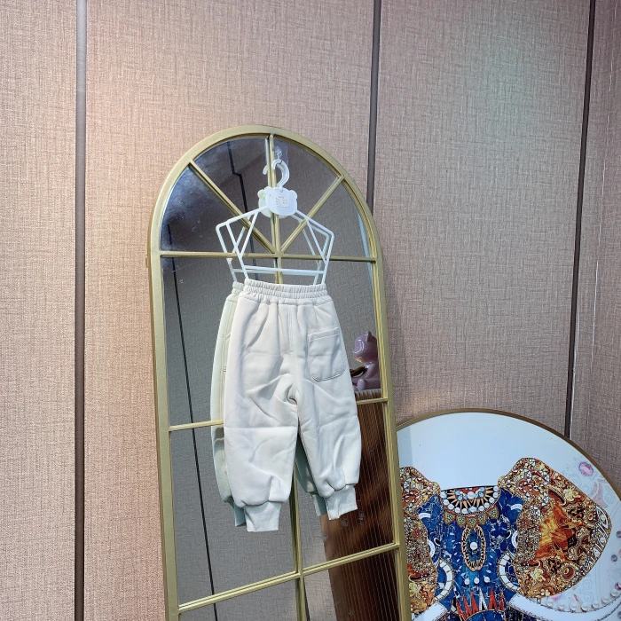 AK095   宝宝米杏色夹棉休闲裤子