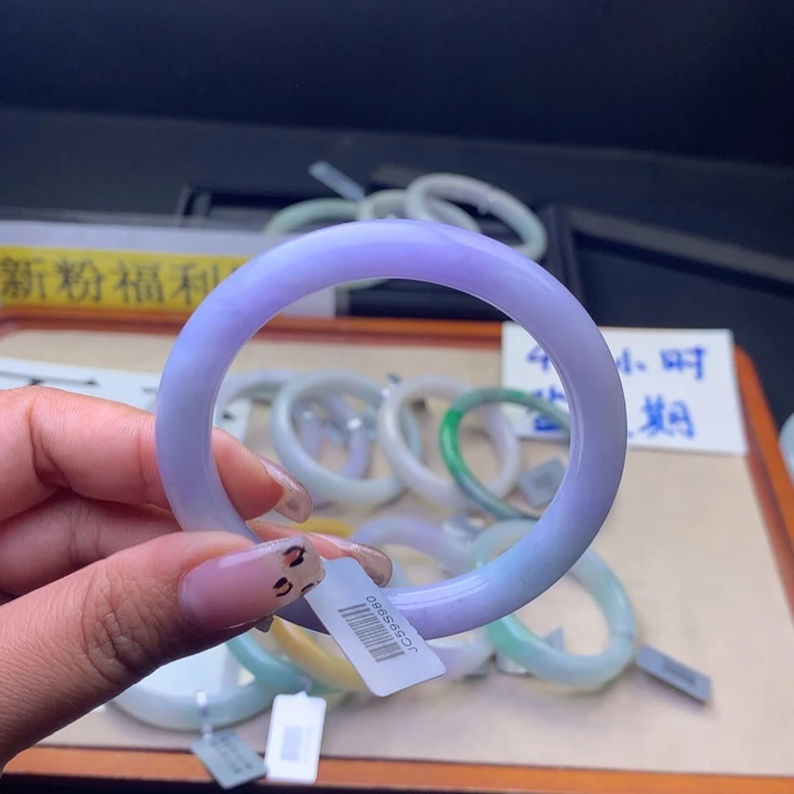 翡翠手镯（圆镯）未镶嵌