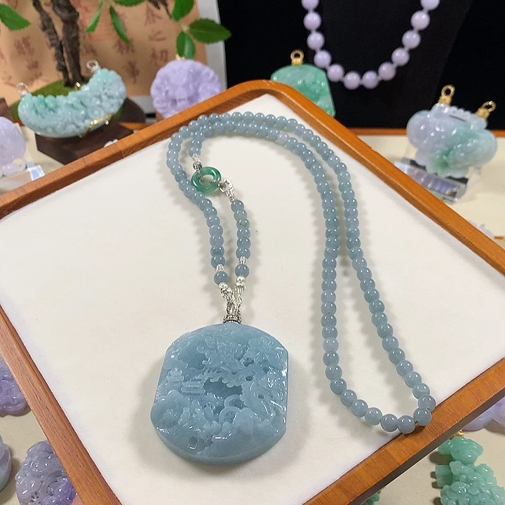 翡翠未镶嵌颈饰翡翠吊坠