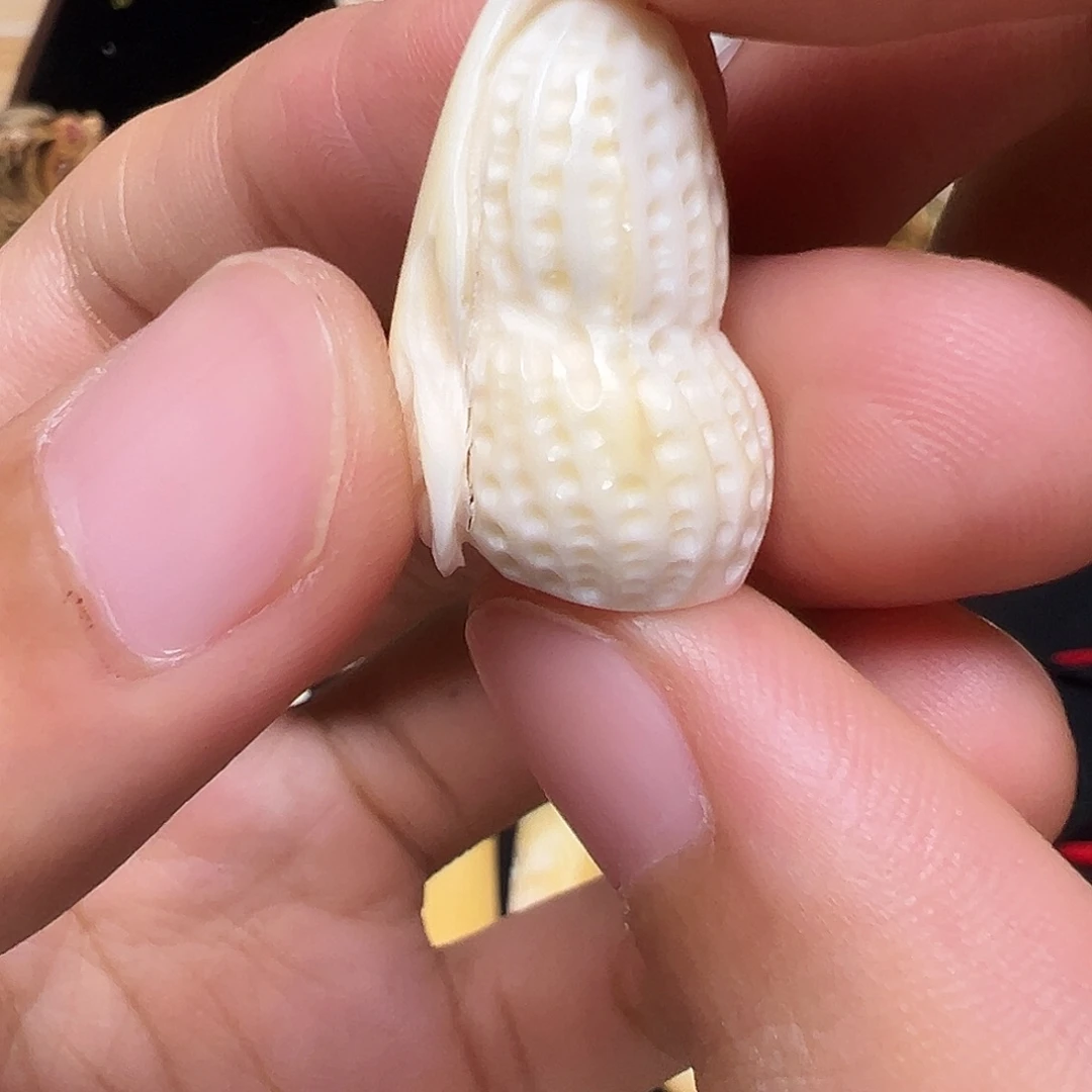 天然猛犸象牙雕刻品