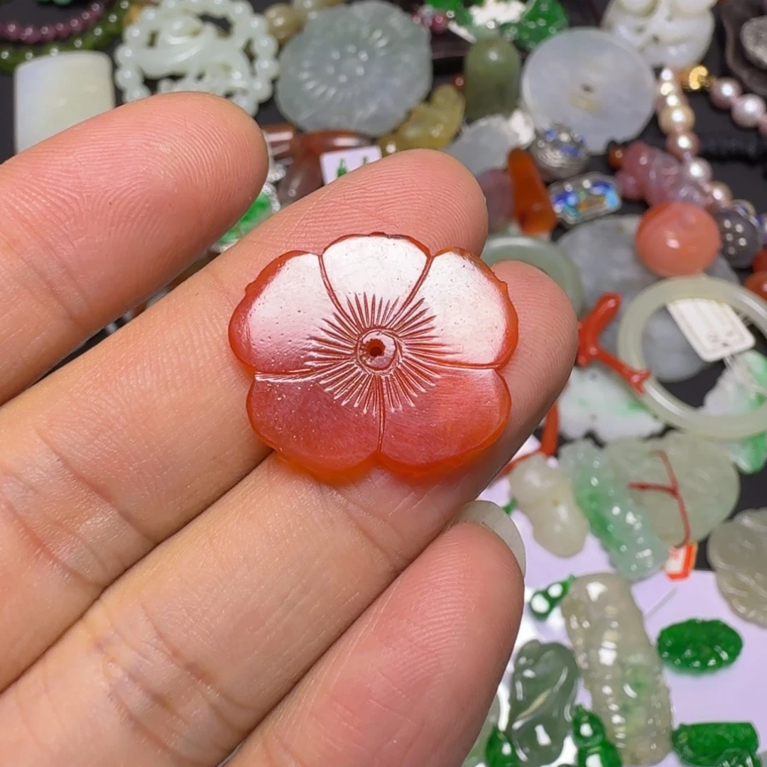 夏***玲玛瑙/玉髓未镶嵌颈饰