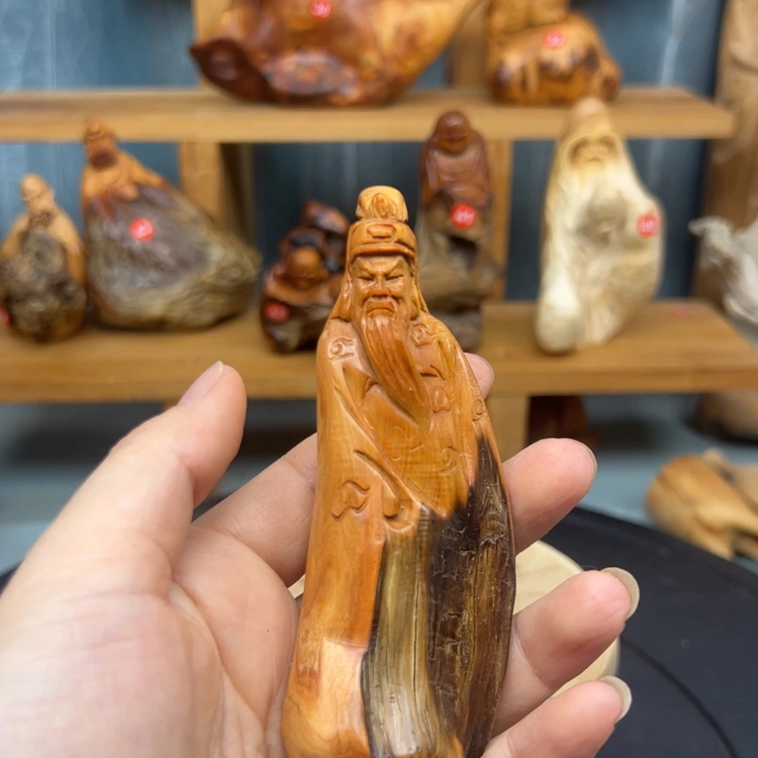 木辉****司崖柏木摆件手把件