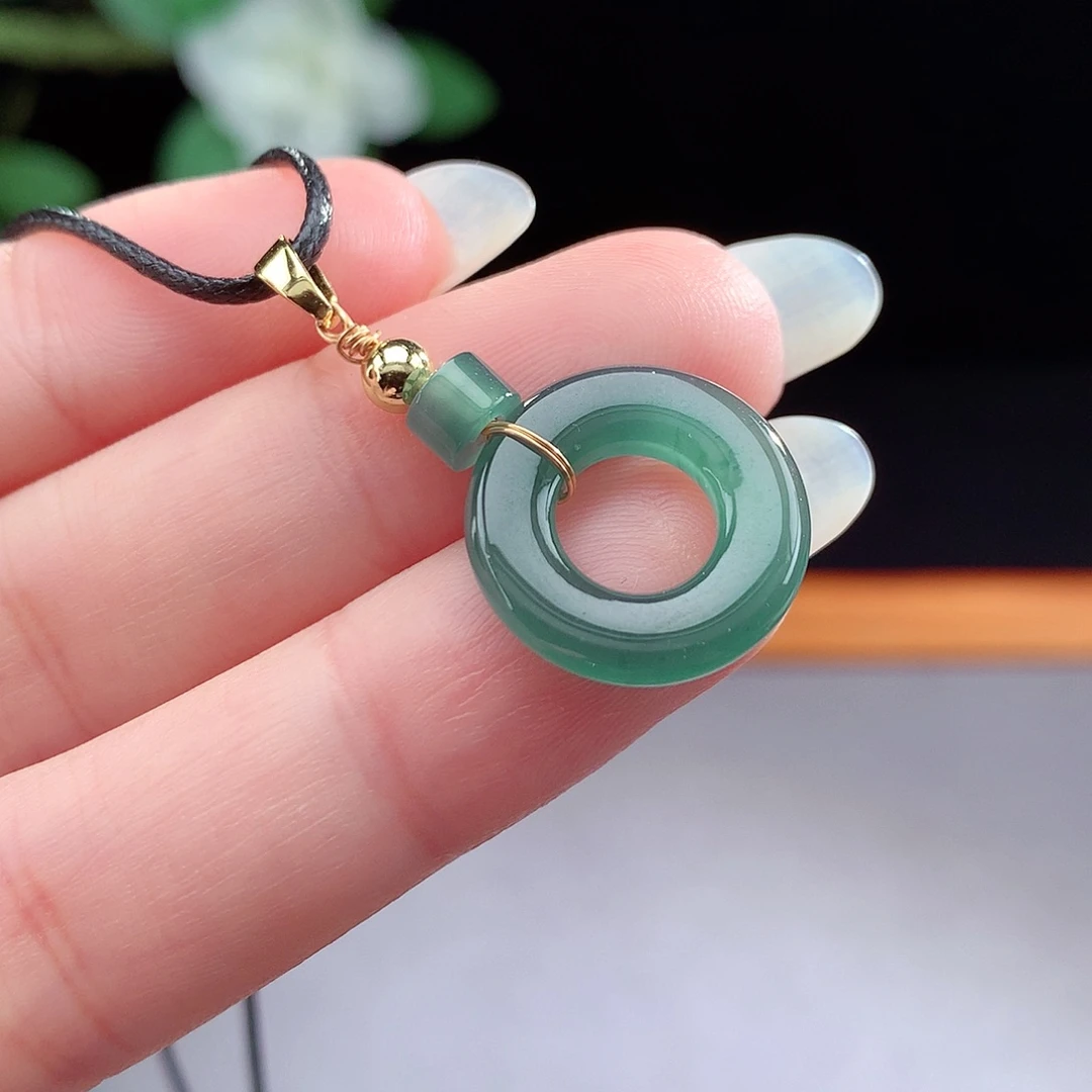 未镶嵌手镯（圆镯）翡翠