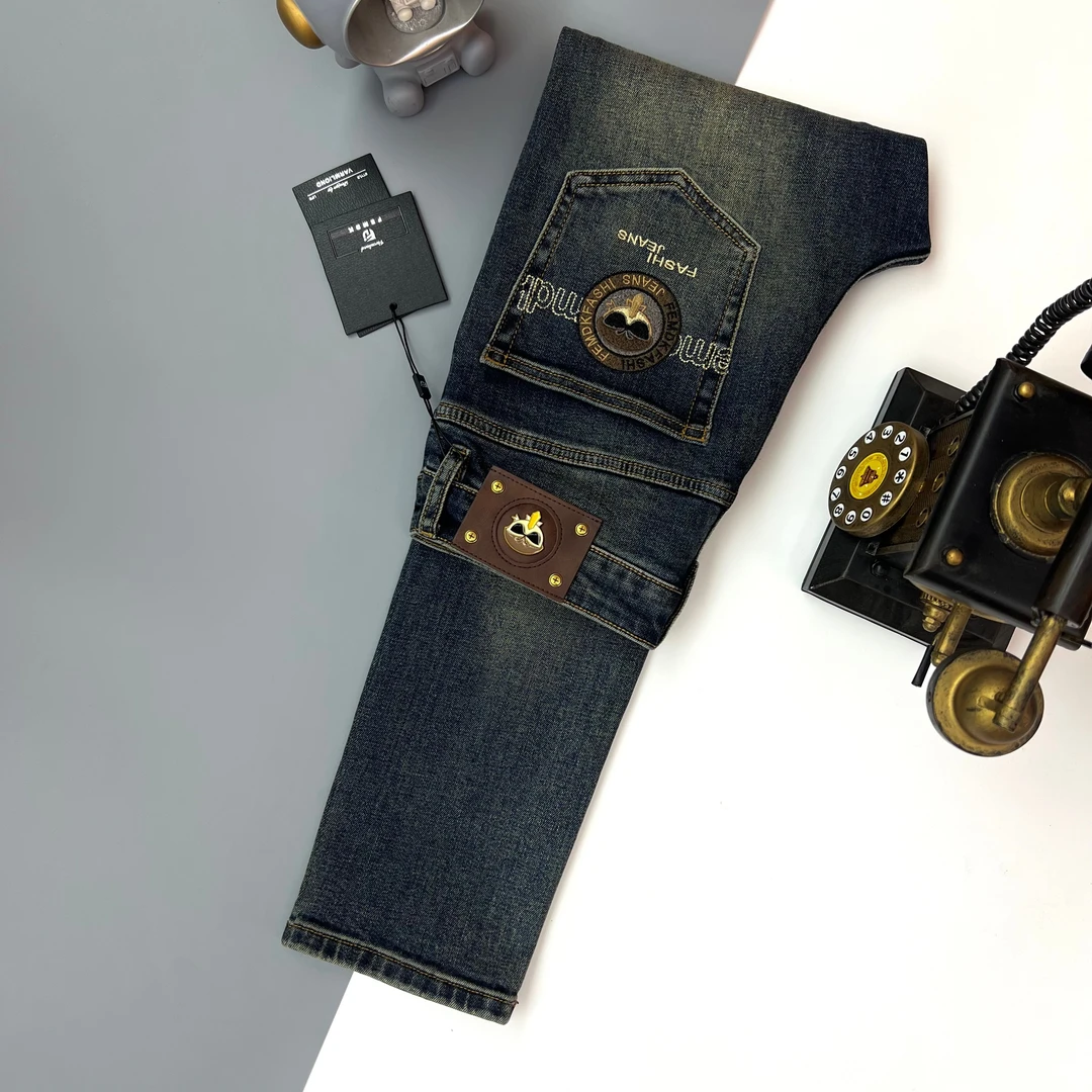 秋冬款8067轻奢重工水洗欧货弹力百搭牛仔裤男