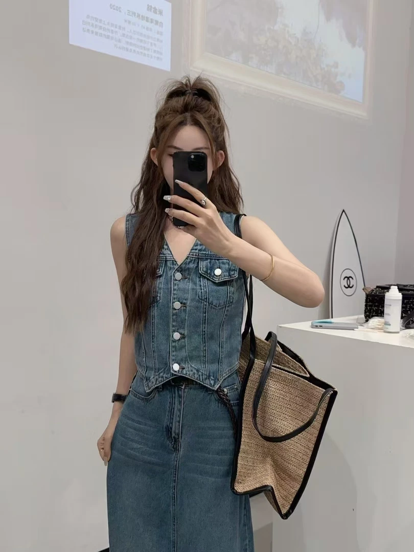 常规蓝色马甲常薄款单排扣设计感小众时尚套装