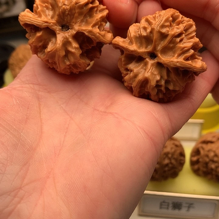 文玩核桃吊坠40尺苹果园720号