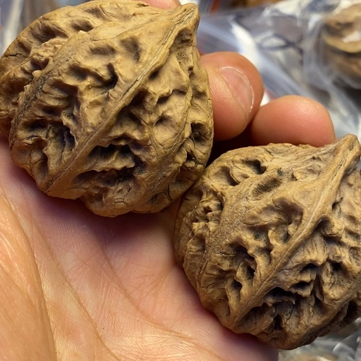 文玩核桃吊坠拿姐工艺121