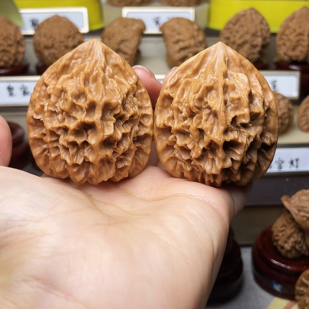 把件文玩核桃帝王46左右