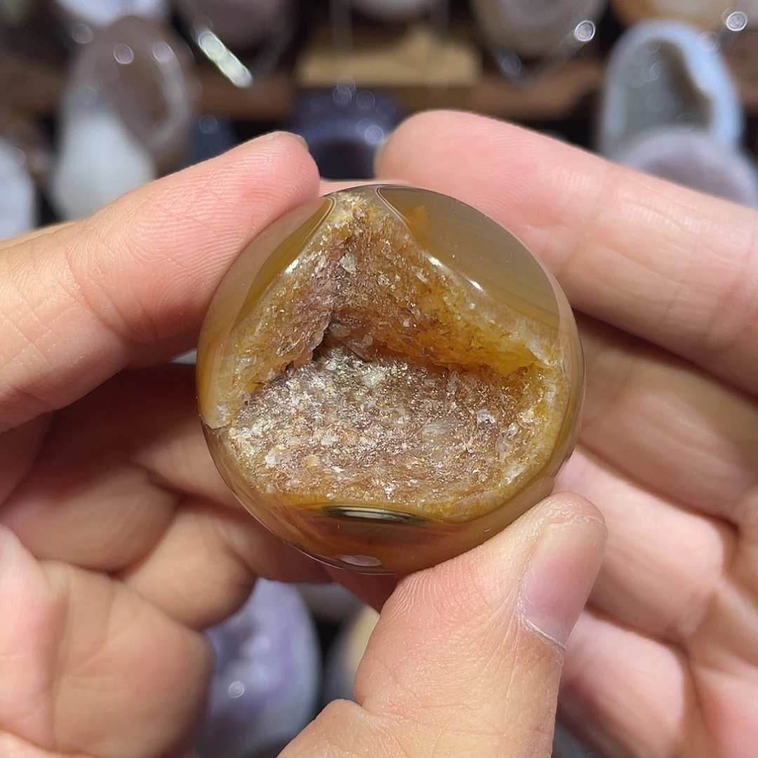 未镶嵌水晶大型摆件（非配饰）