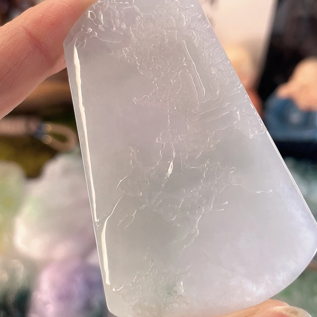 翡翠未镶嵌颈饰山水