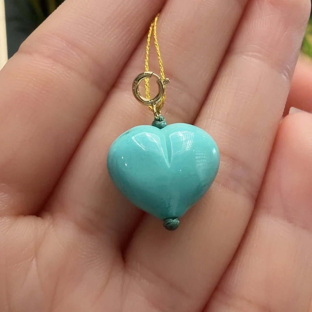 绿松石未镶嵌颈饰