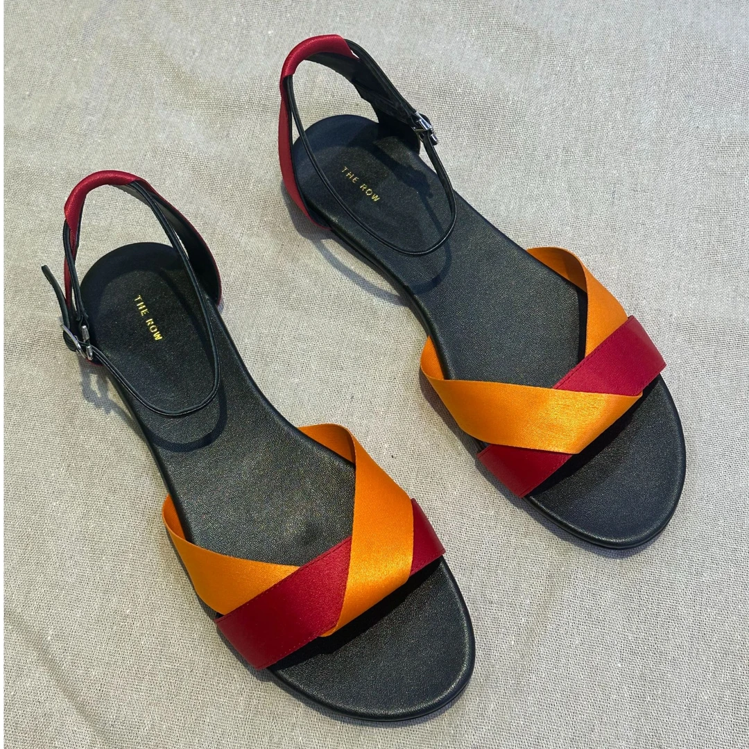 女款时尚女士夏季黑色平底夹脚时装拼色凉鞋