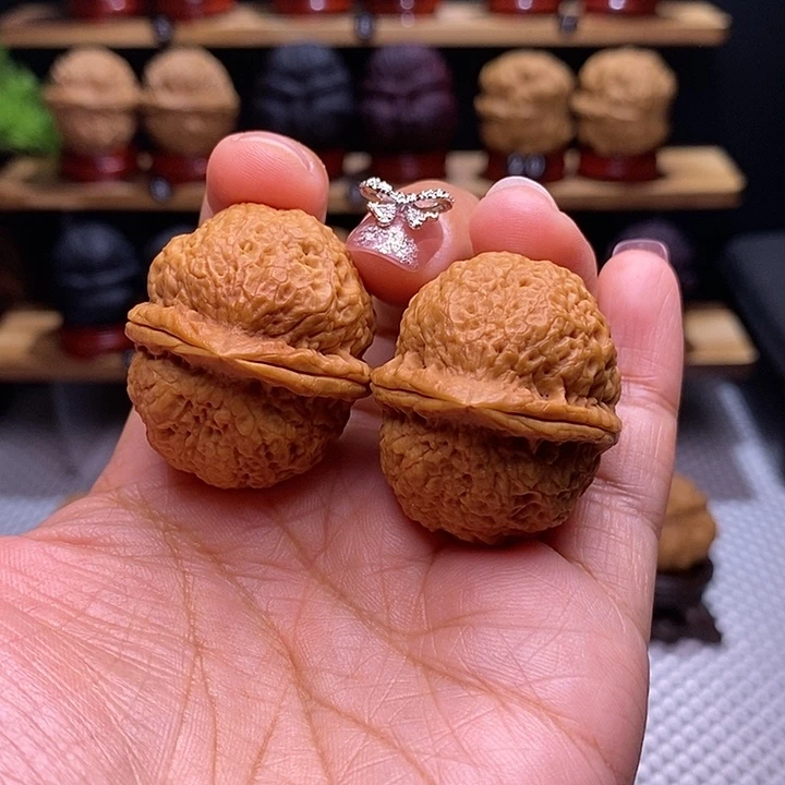 文玩核桃把件一道筋15