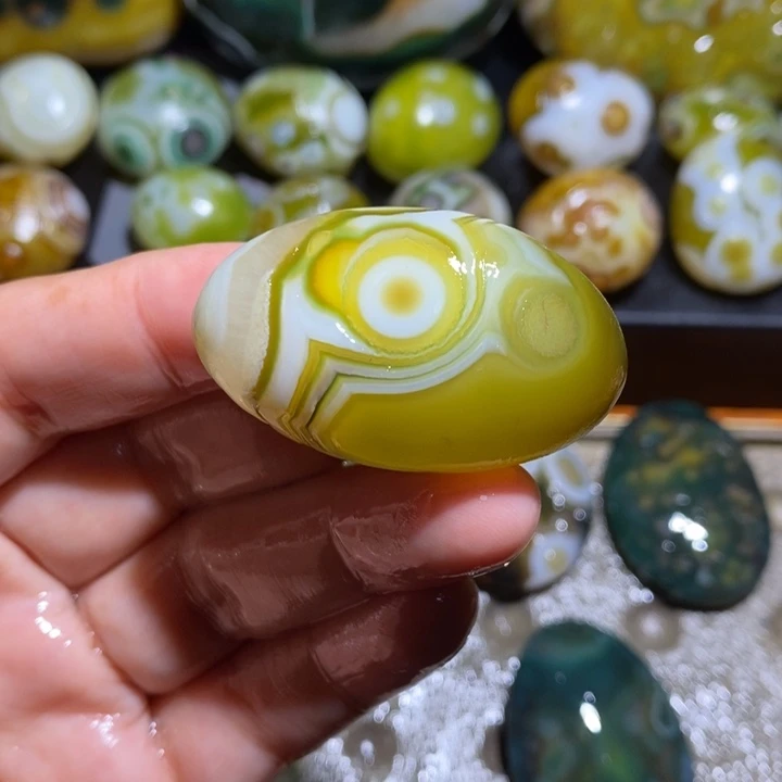 未镶嵌玛瑙/玉髓珠宝半成品147